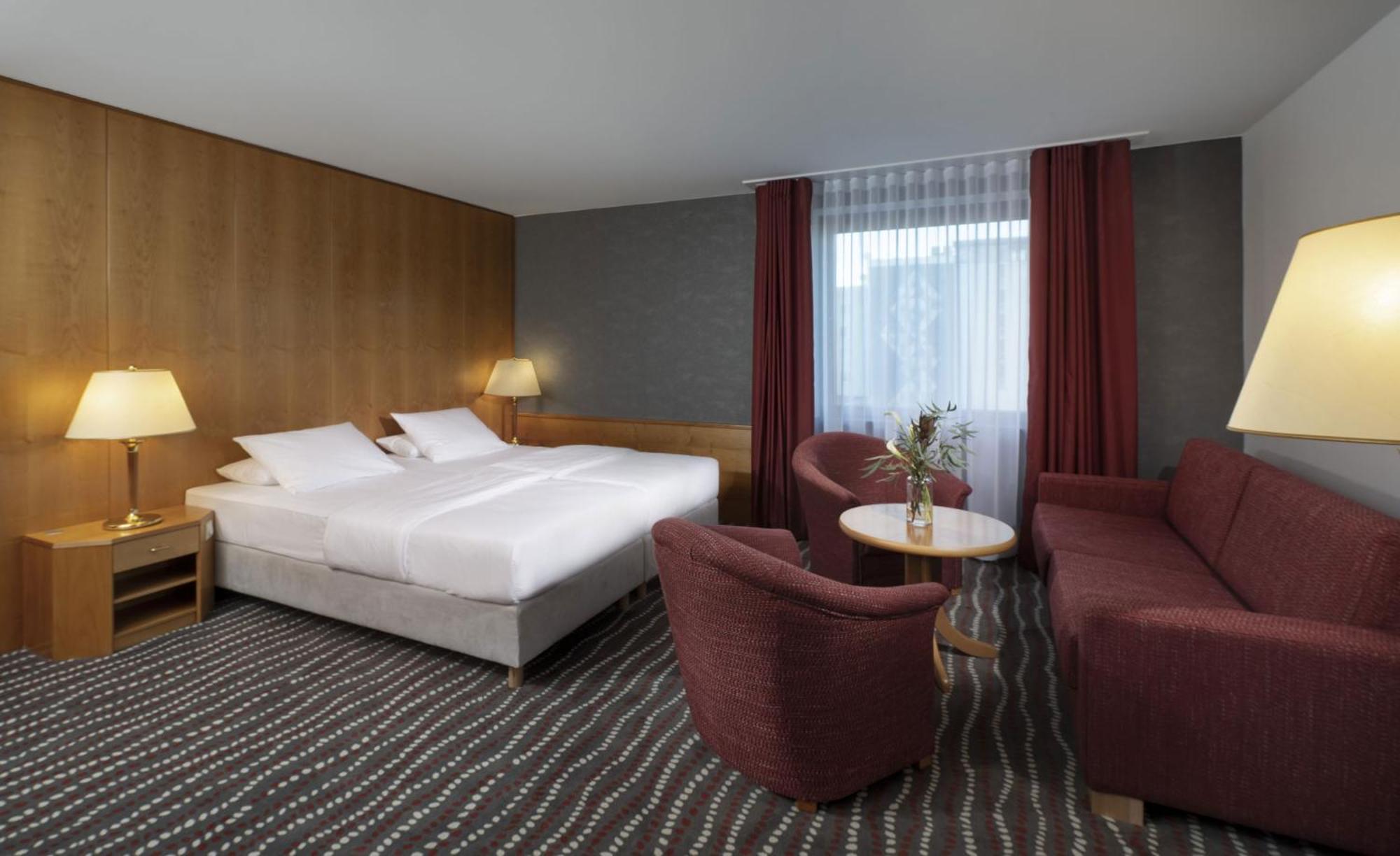 Maritim Hotel Magdeburgo Exterior foto