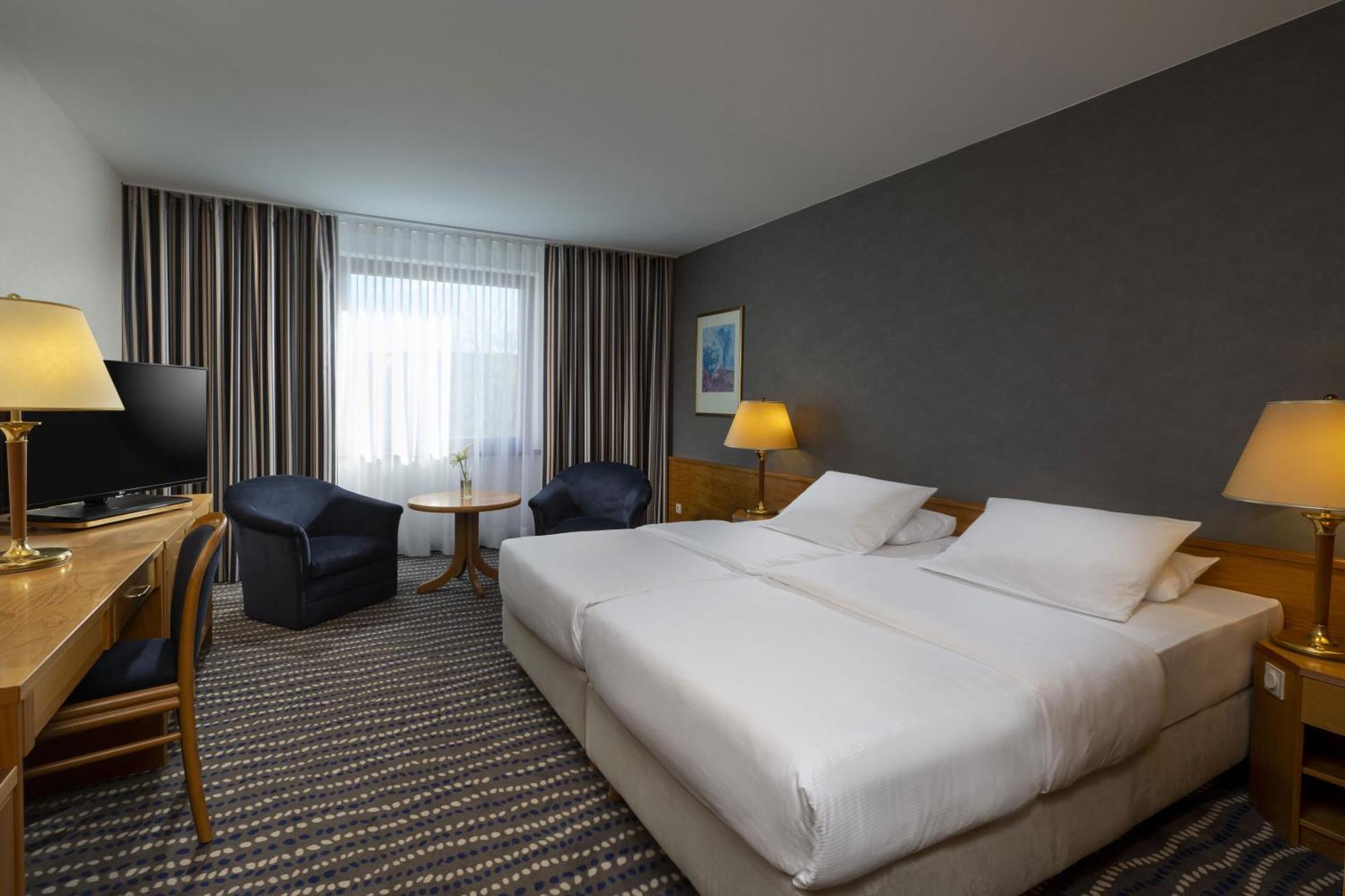 Maritim Hotel Magdeburgo Exterior foto