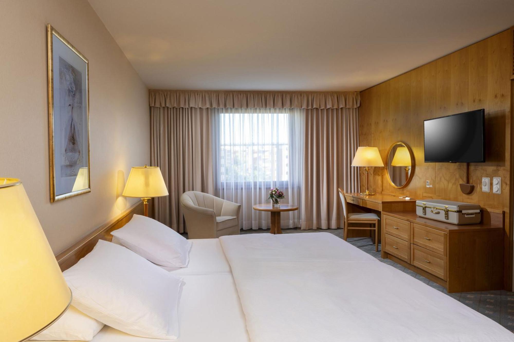 Maritim Hotel Magdeburgo Exterior foto